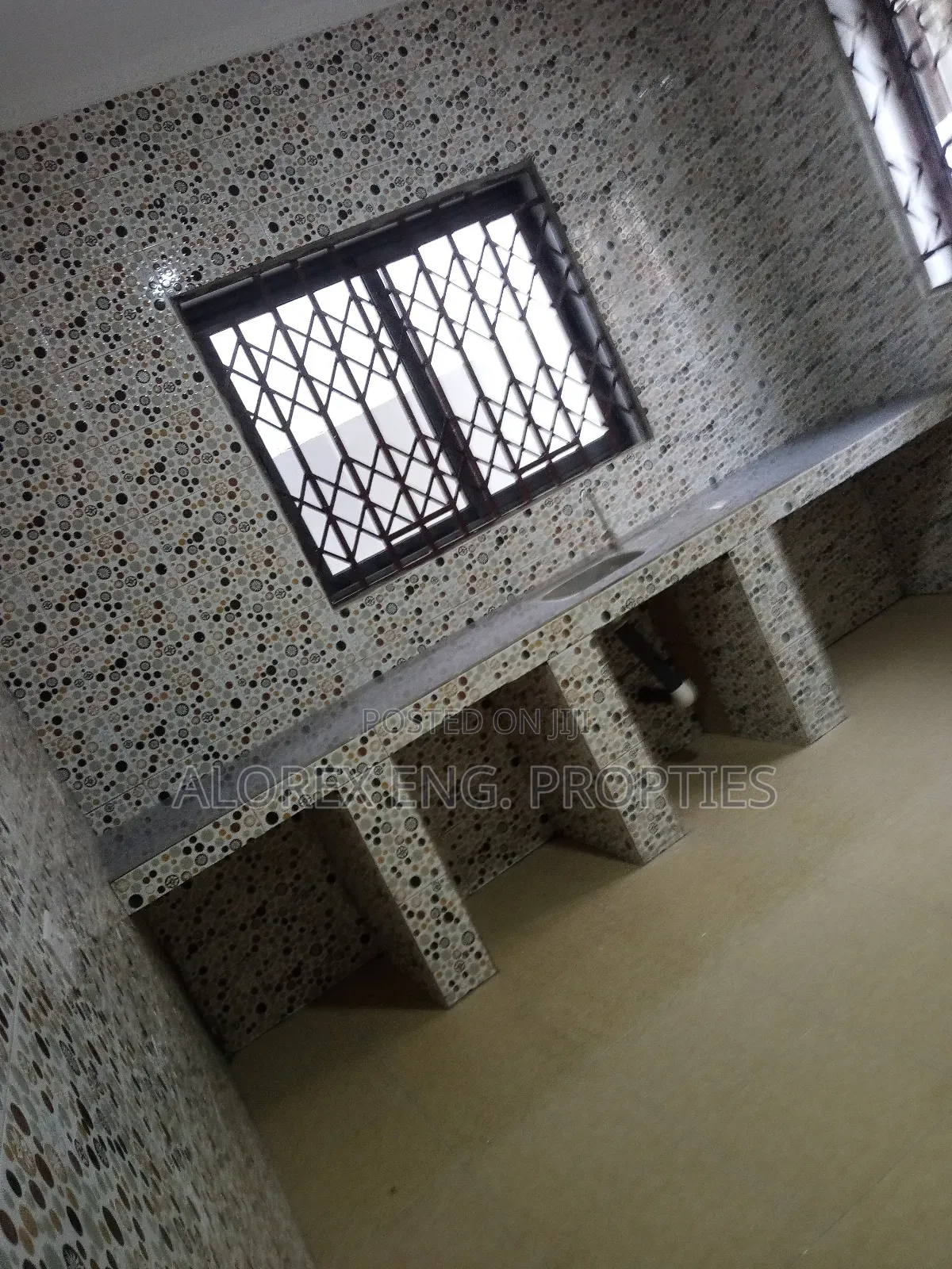 3bdrm House In Amrahia, Adenta For Sale