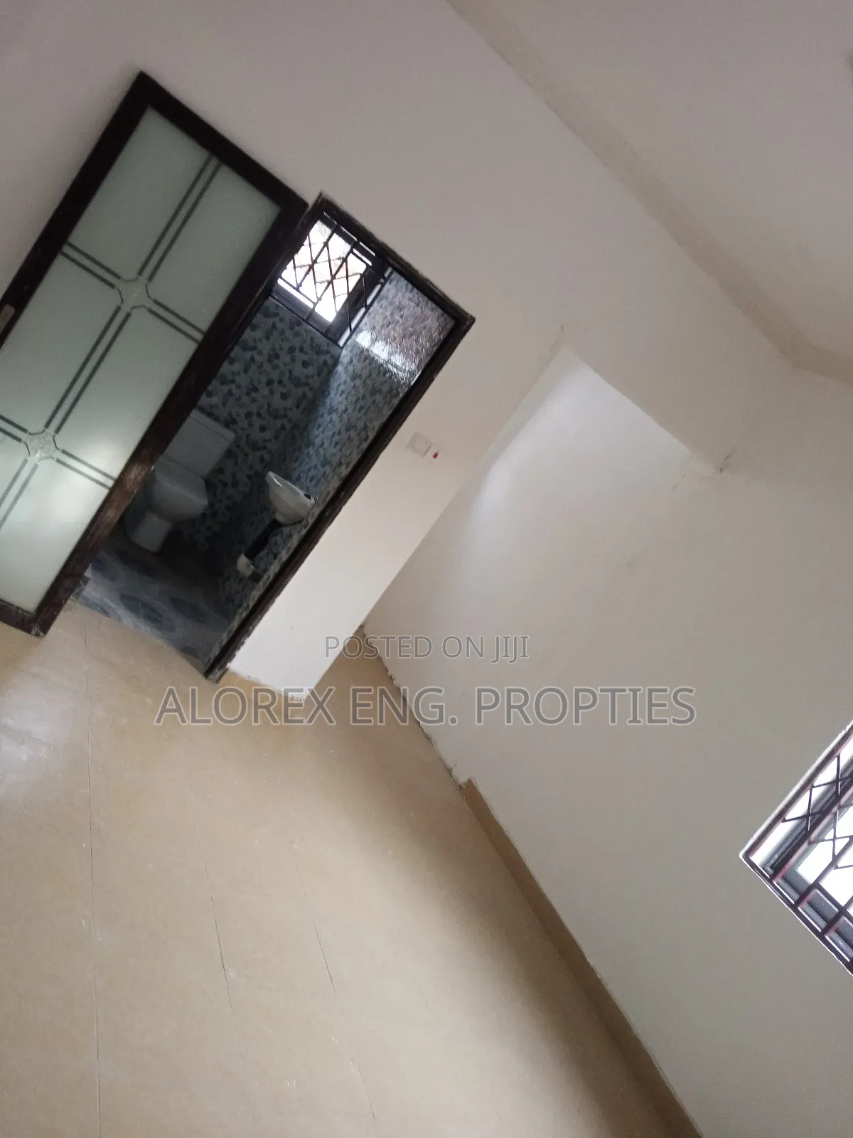 3bdrm House In Amrahia, Adenta For Sale