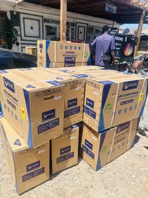 Very Cool Price Pearl 1.5hp Black Mirror Air Conditioner