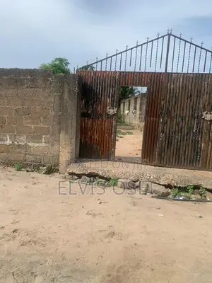 4bdrm House in Pqlace Mall Weija, Accra Metropolitan for sale