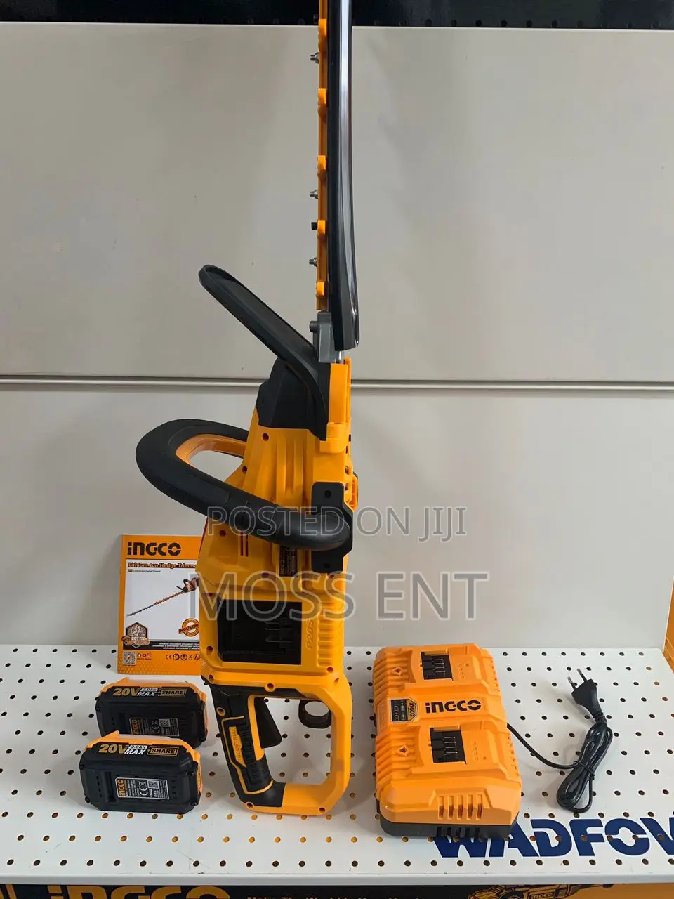 Ingco Hedge Trimmer 40v With 2 Batteries - Chtli400282