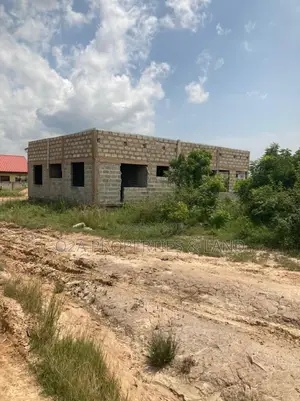3bdrm House in Dawhenya  (Magna for sale