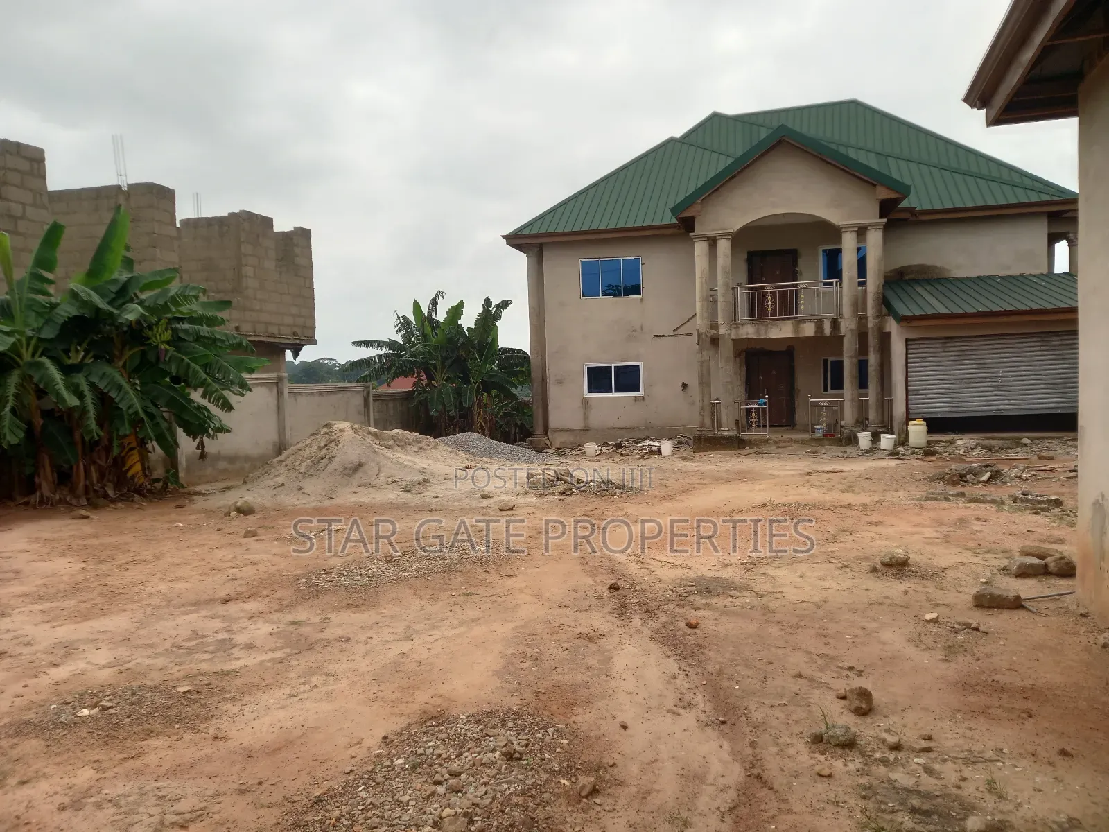 7bdrm House in Abrepo Asubonten, Kumasi Metropolitan for sale