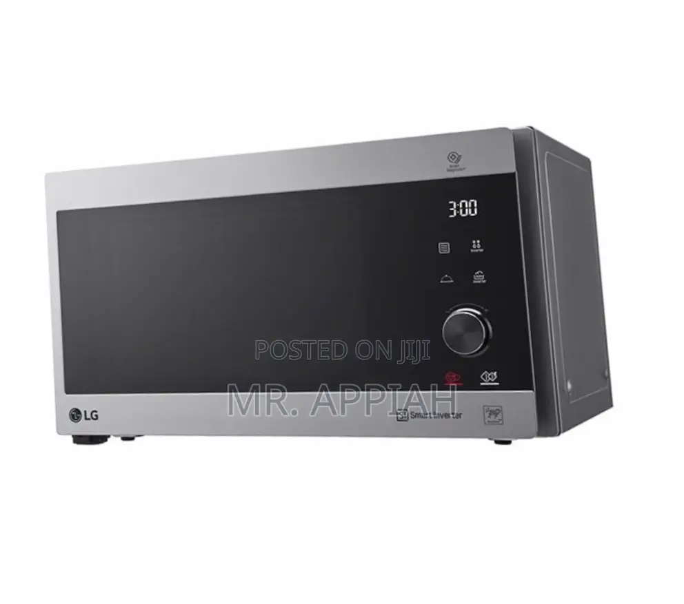 Smart LG MS8265CIS 42L Electric Countertop Microwave.