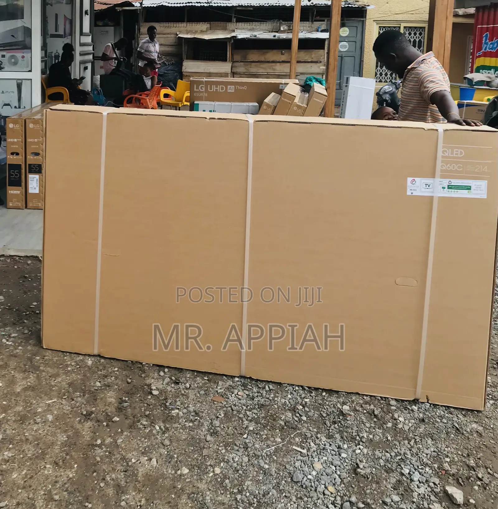Uniquely Designed Samsung 85Q70C 85” Qled Electric Tv.