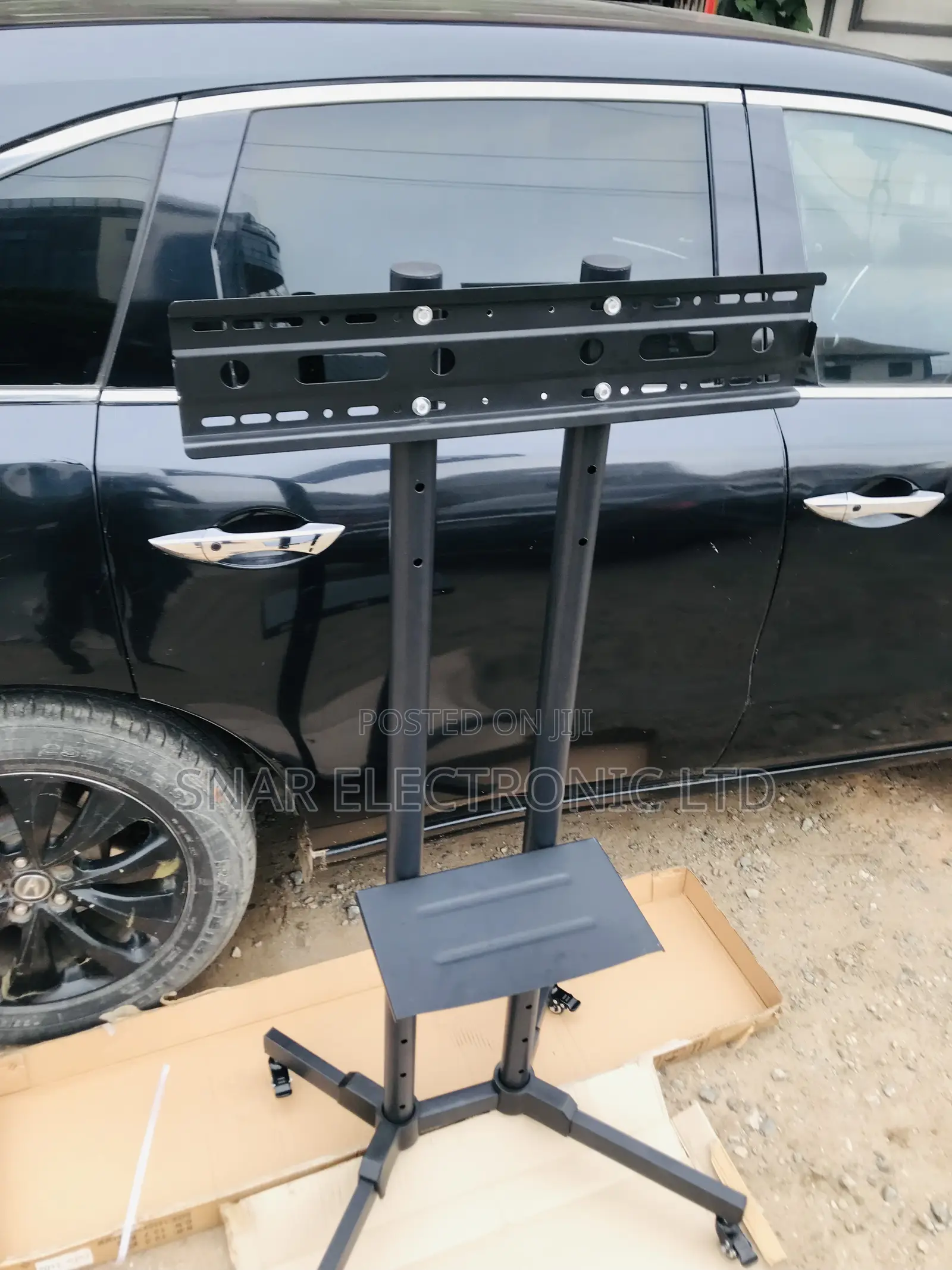 Highly Perfect Mobile TV Stand Rolling Movable for 32"-70