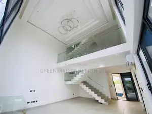 4bdrm Penthouse in East Legon for sale