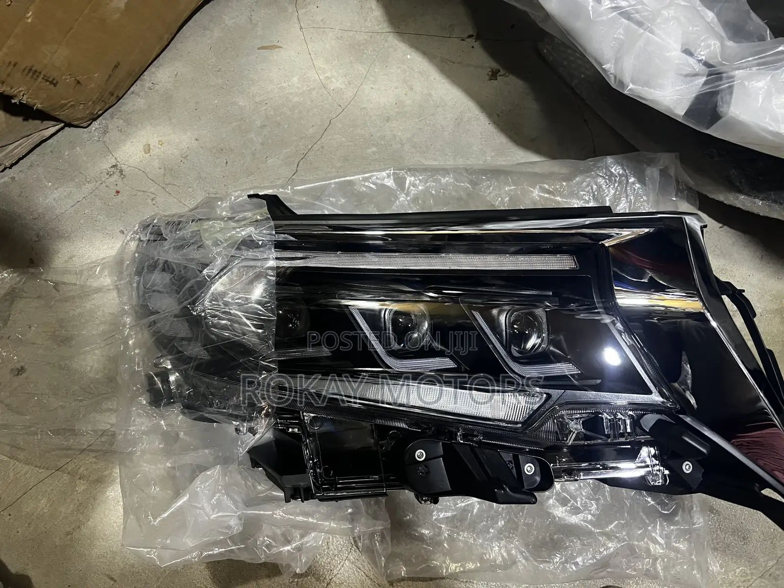 Prado 2018,2019,2020 Headlights Spec Pair