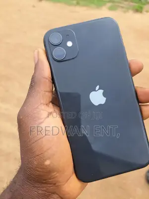 Apple iPhone 11 64 GB Black