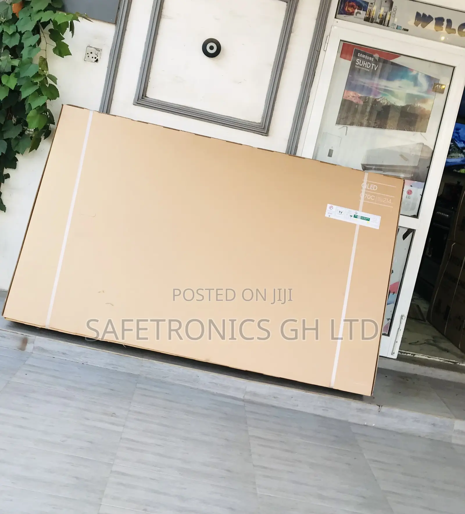 85 Inch Led Smart Samsung UHD CU71 Available Tv 