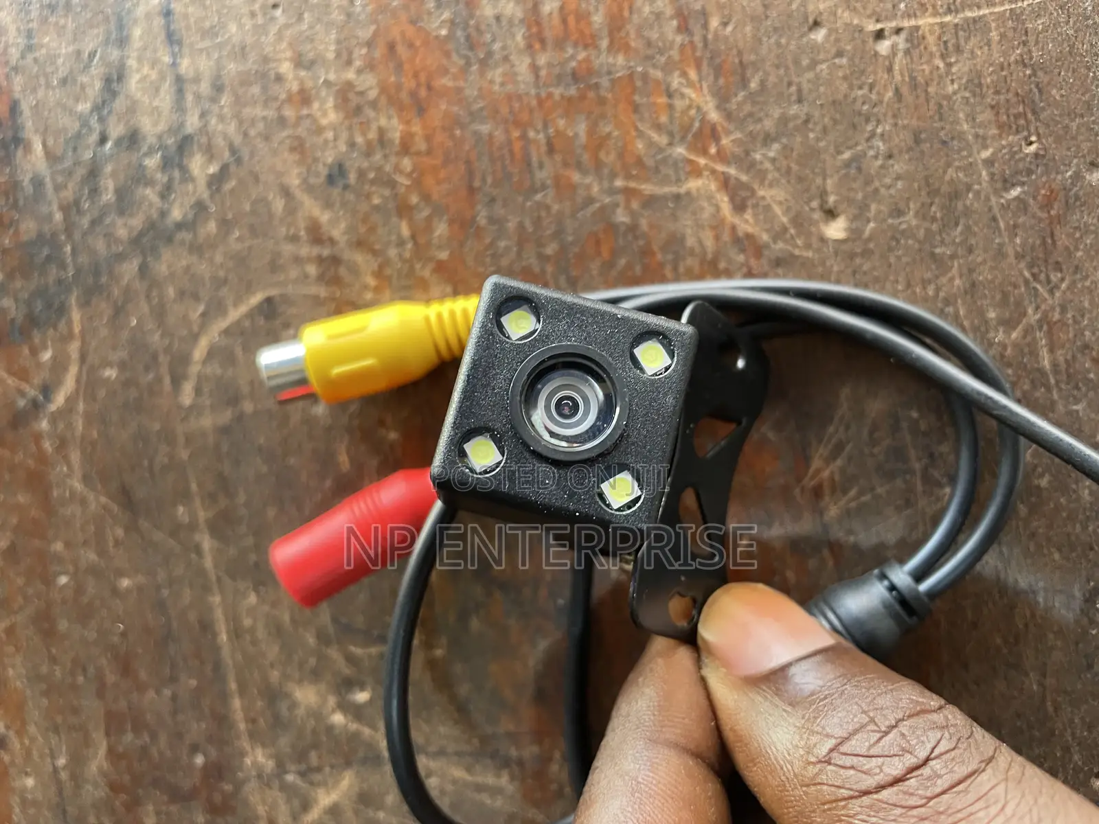 Reverse Camera Available