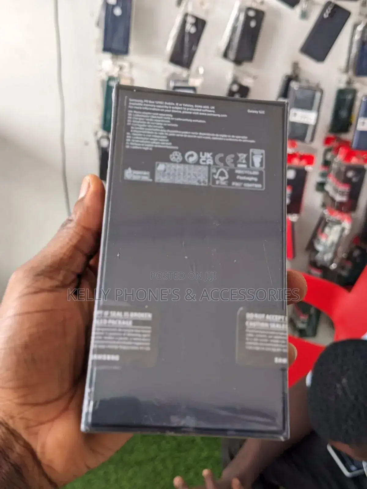 New Samsung Galaxy S22 5G 256 GB Black