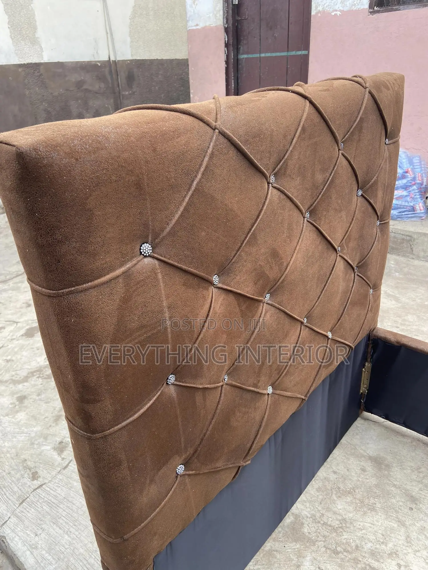 One and Half Bedframe for Sale