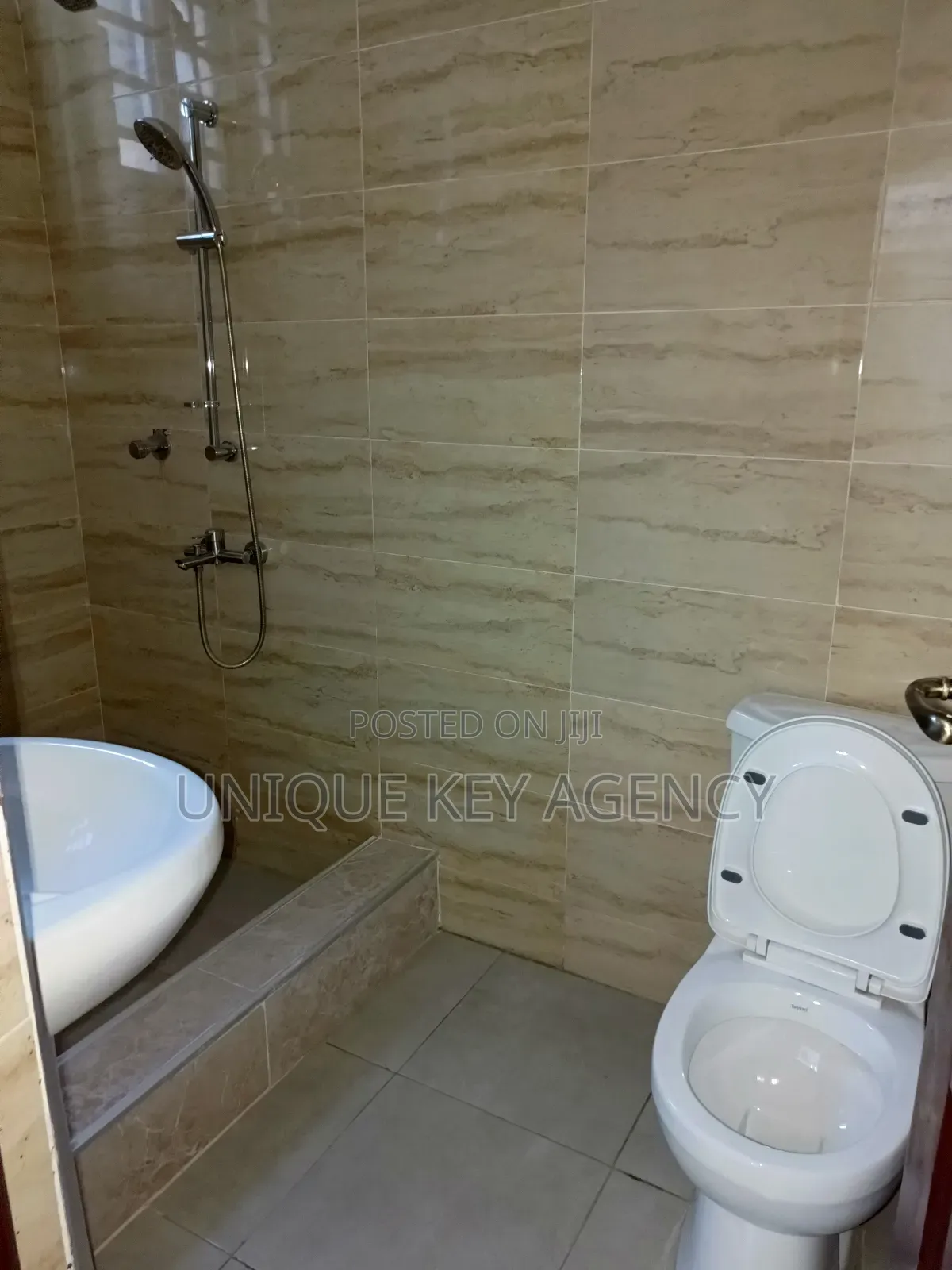 1bdrm Apartment in Unique Key Agency, West Legon for rent