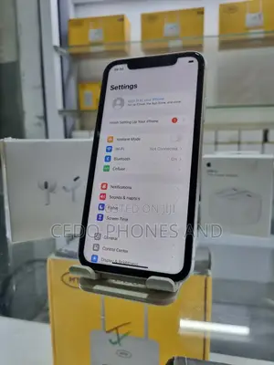 Apple iPhone 11 128 GB White