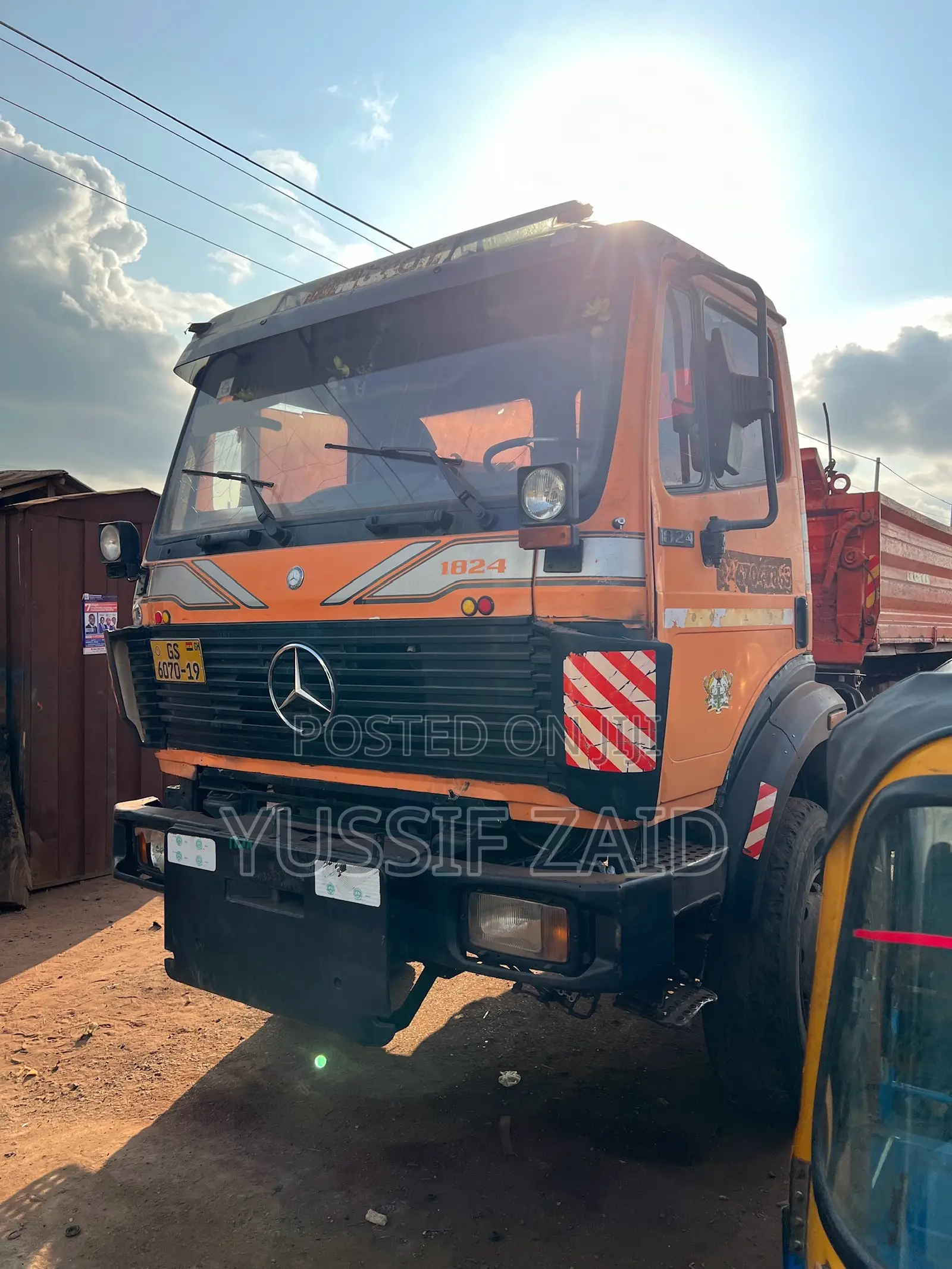 Mercedes Benz Dump Truck 4*4