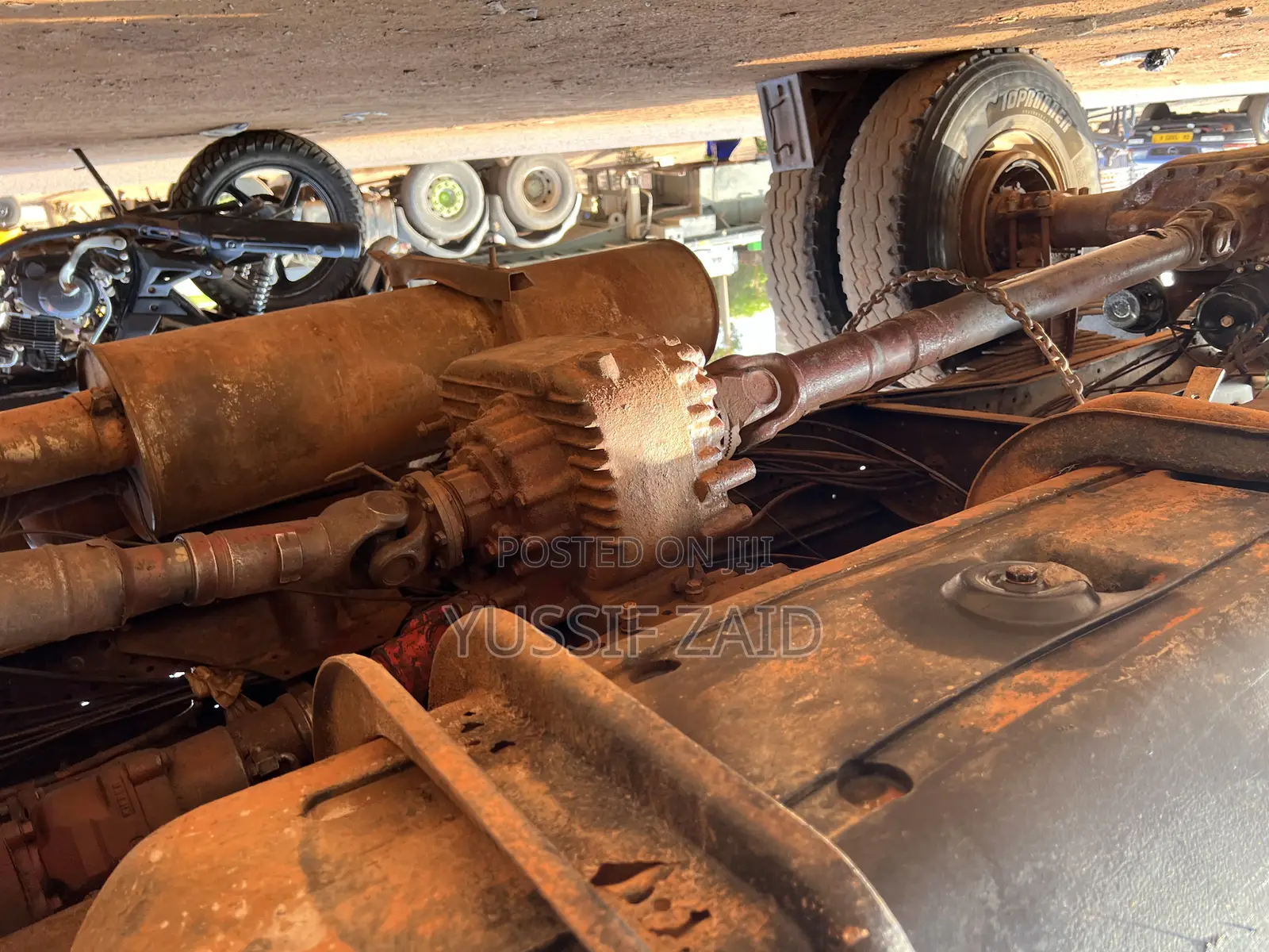 Mercedes Benz Dump Truck 4*4