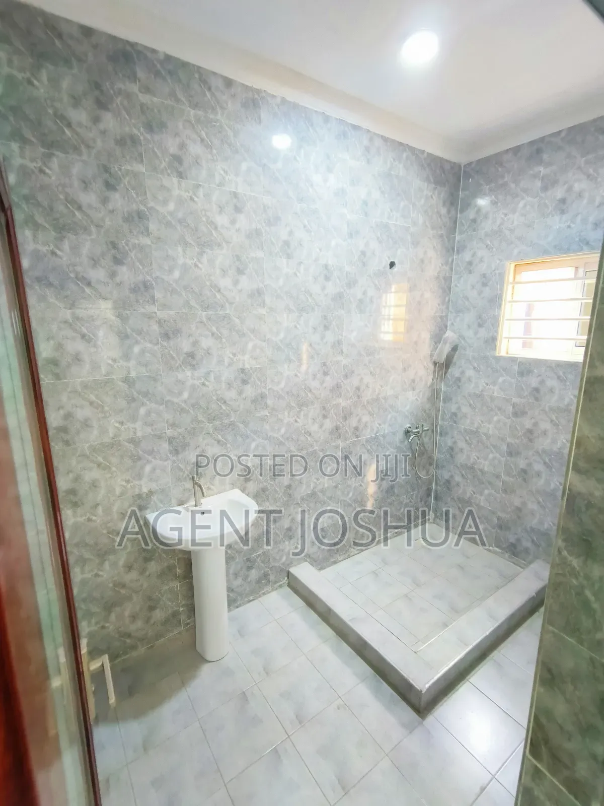 3bdrm House in Justice Tawiah, Spintex for sale
