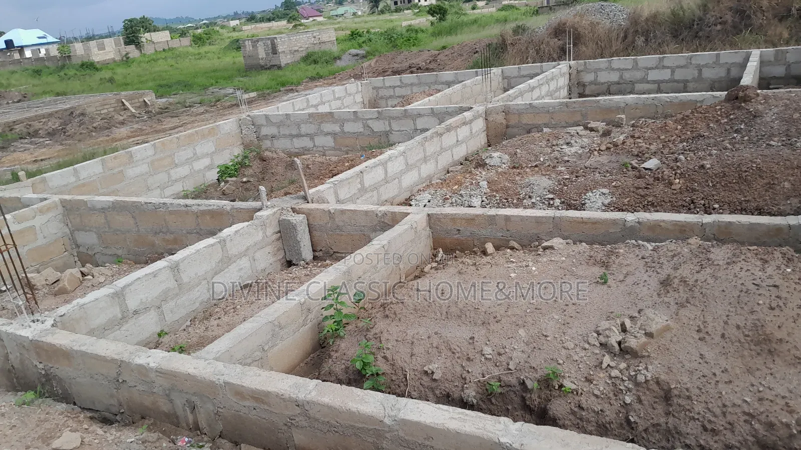 4 Units Chamber and Hall Self Contained Footings at Ashalaja