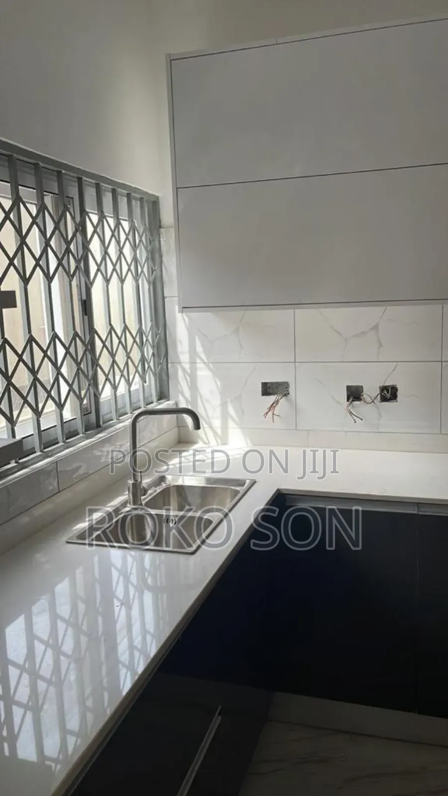 3bdrm House in Dr Roko, Dome for sale