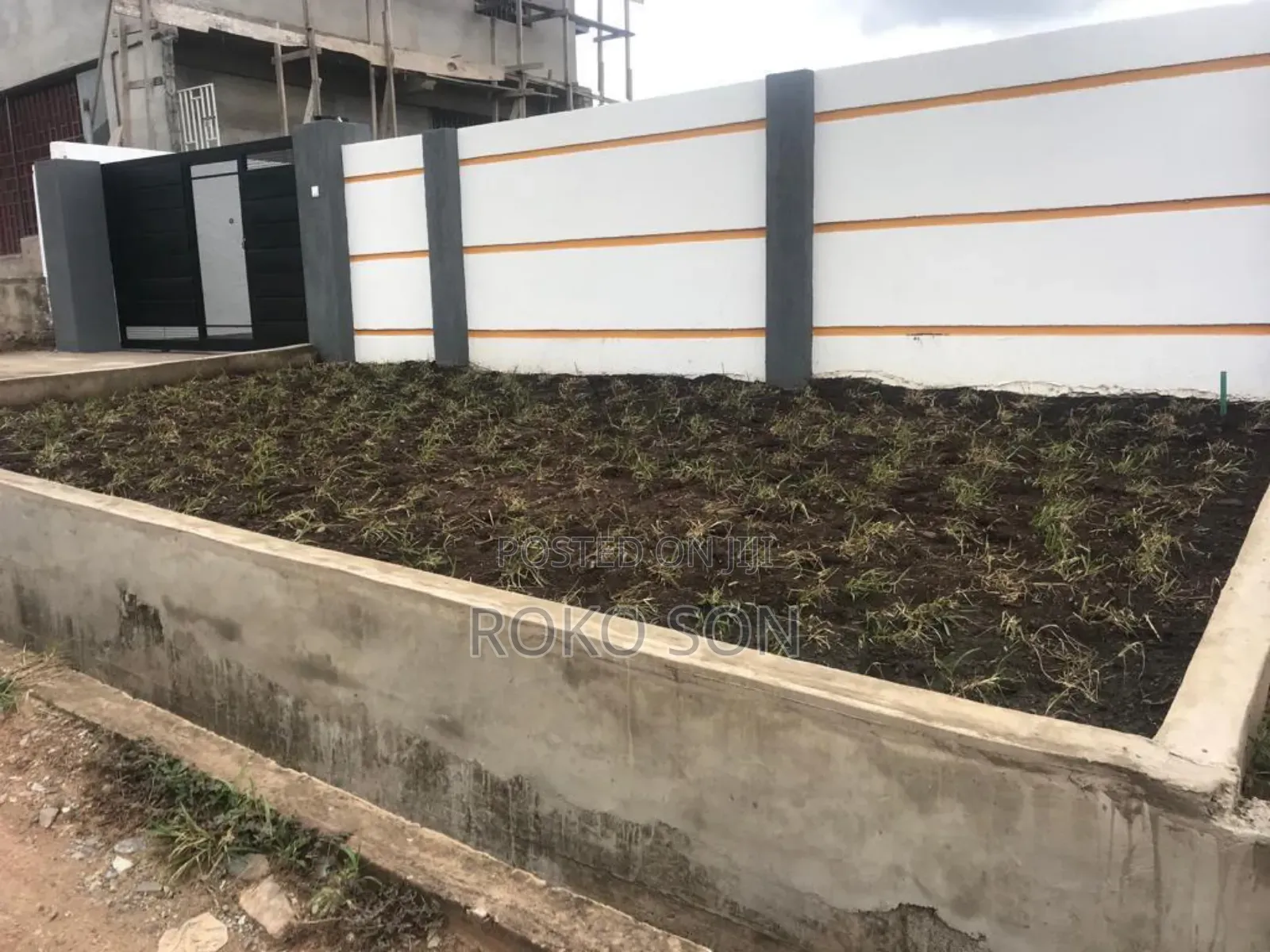 3bdrm House in Dr Roko, Dome for sale
