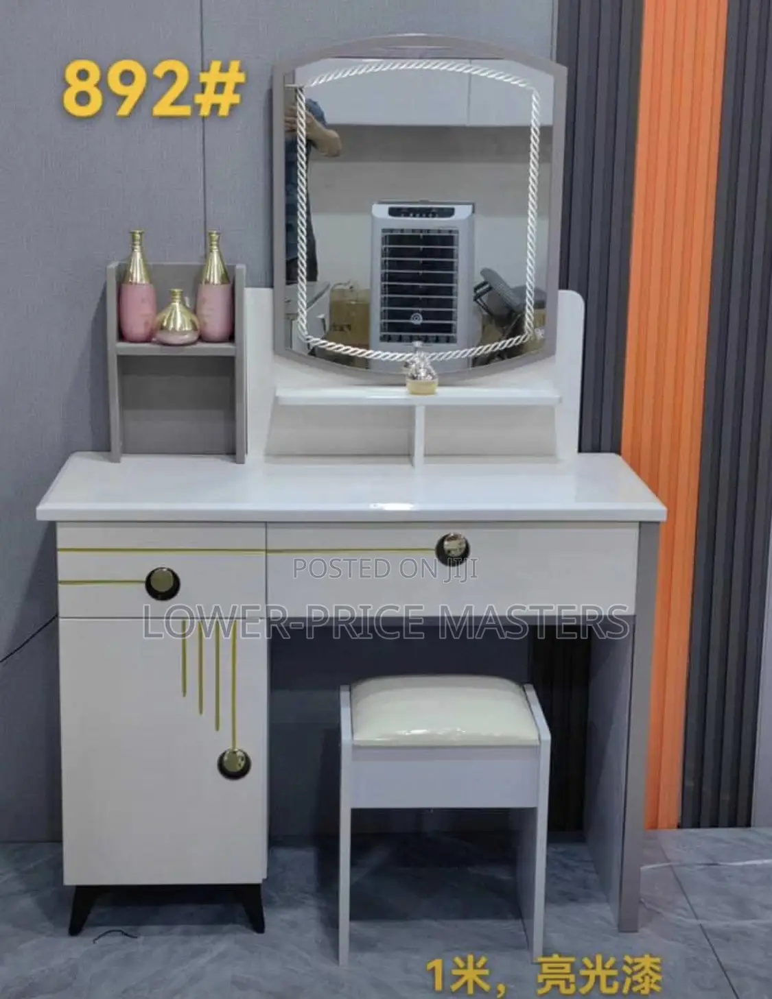 Modern Dressing Mirror With Led Light Set