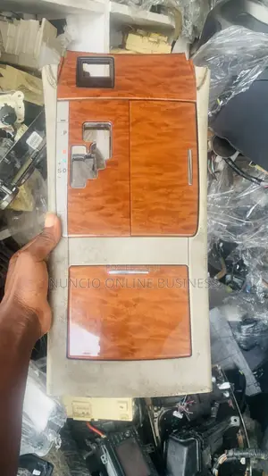 Toyota Camry 2009 Gear Selector Cover