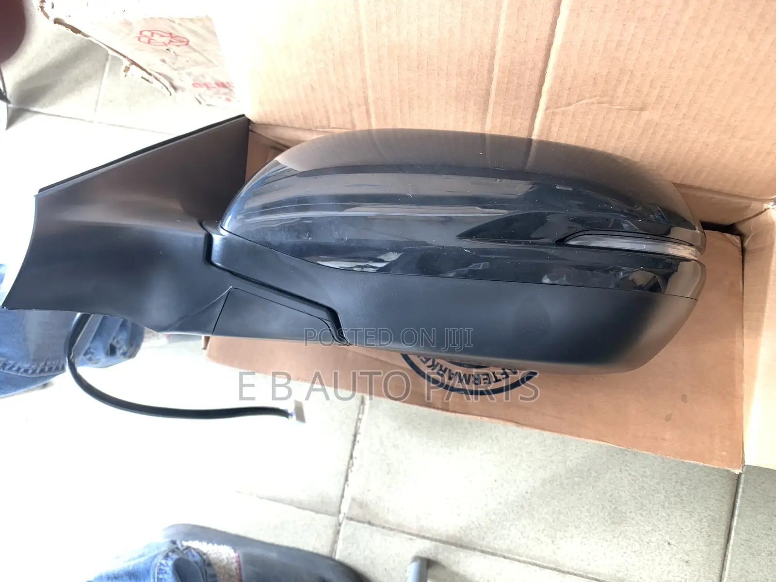 Honda CRV 2017-2020 Mirror With Sensor and Light (Left)