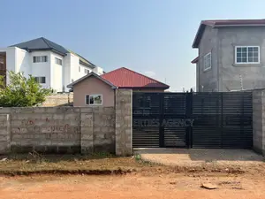 3bdrm House in Com25 Annex, Tema Metropolitan for sale