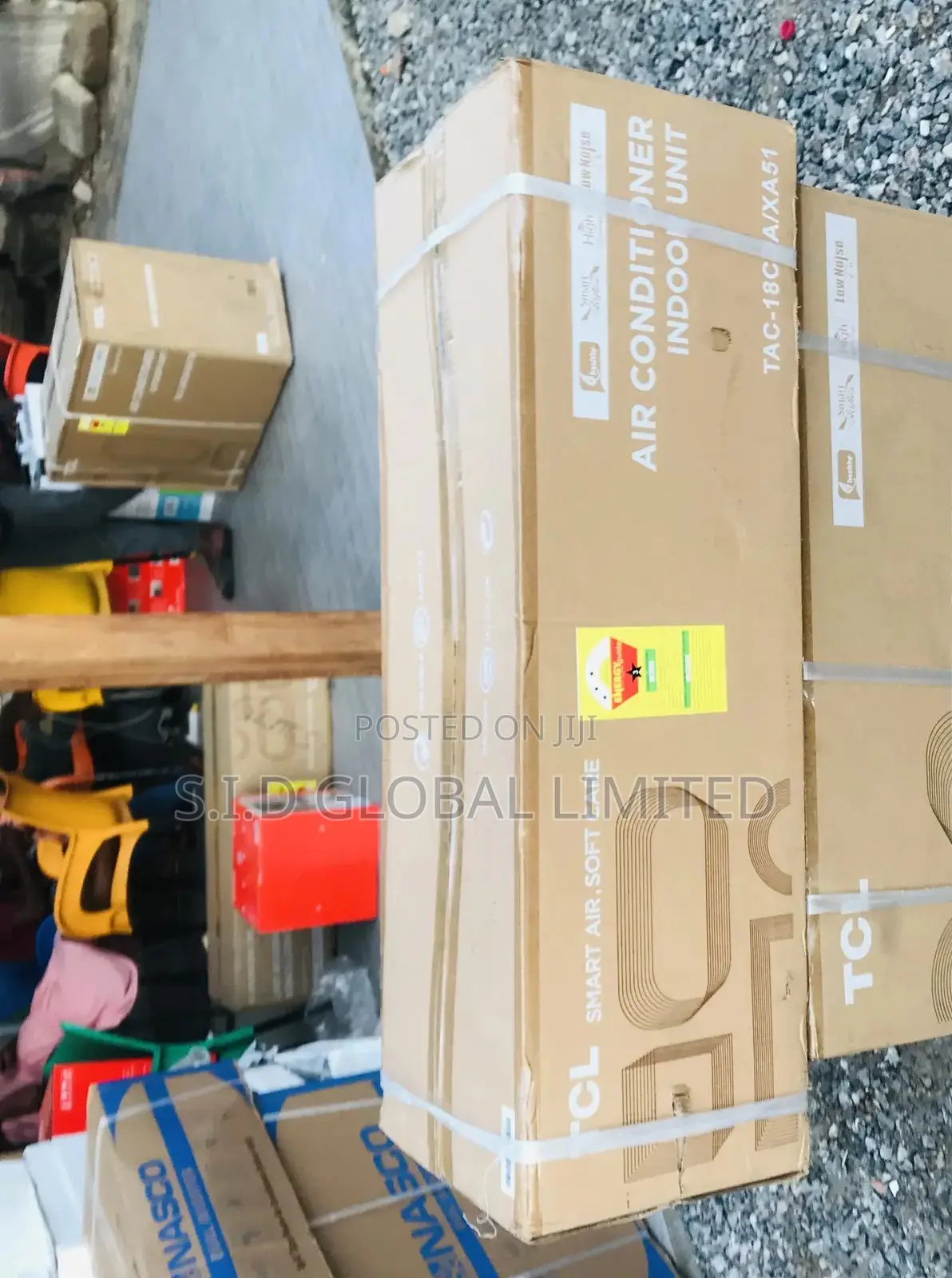 Ultra Modern TCL-SPLIT-AC-R410-2.0HP-TAC-18CSA/XA51