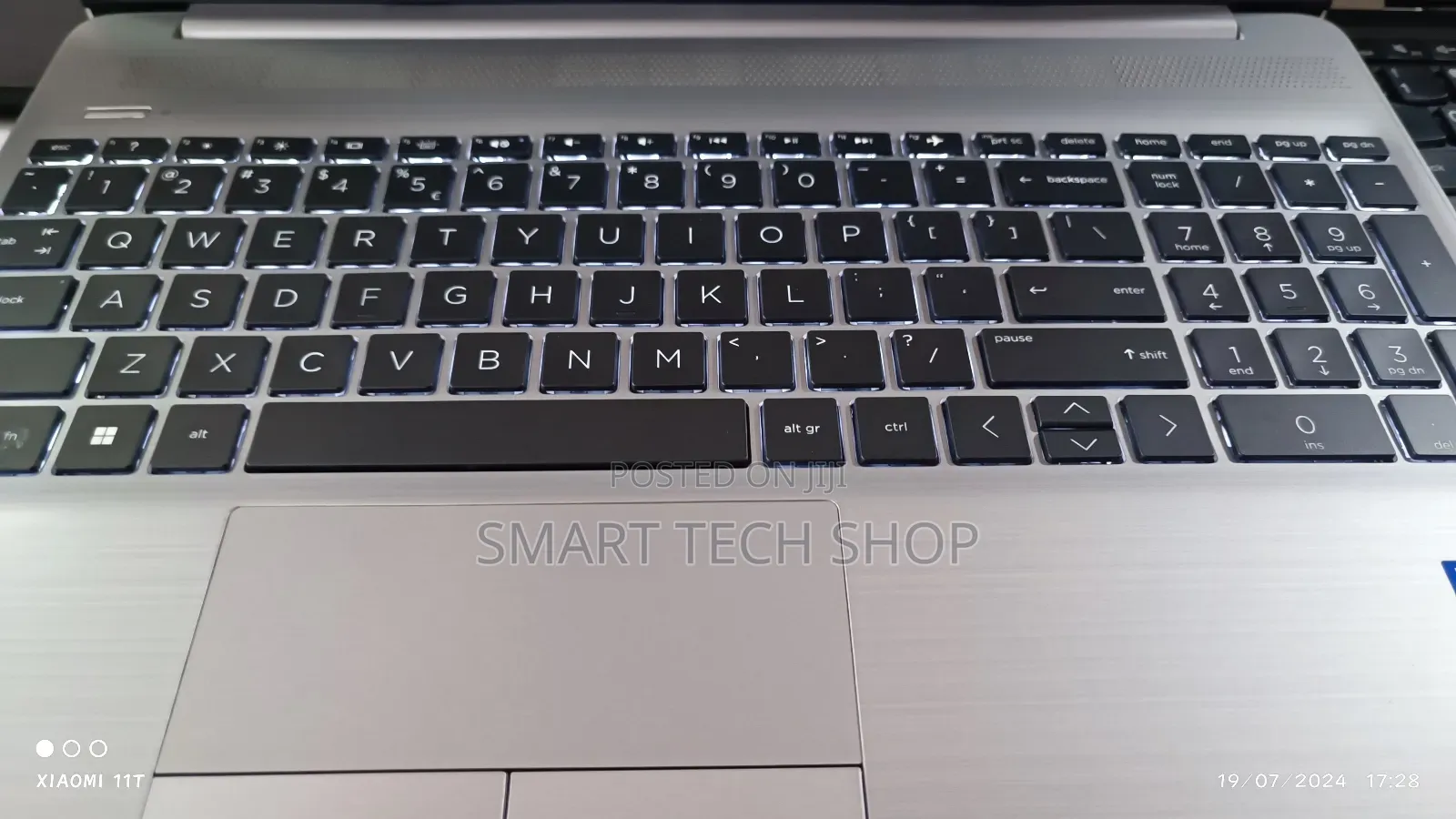 New Laptop HP 250 G8 16GB Intel Core I7 SSD 512GB