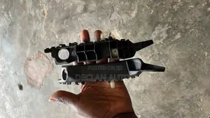 15 16 OEM Hyundai Elantra Bumper Bracket Assy