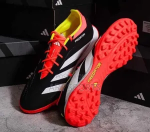 Adidas Predator Astroturf Boot