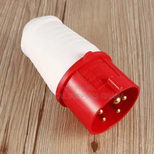 3 Phase Industrial Plug Socket 4-Pin / 5-Pin