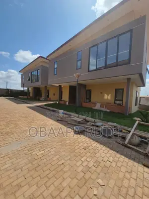 4bdrm Townhouse / Terrace in Tseaddo for rent