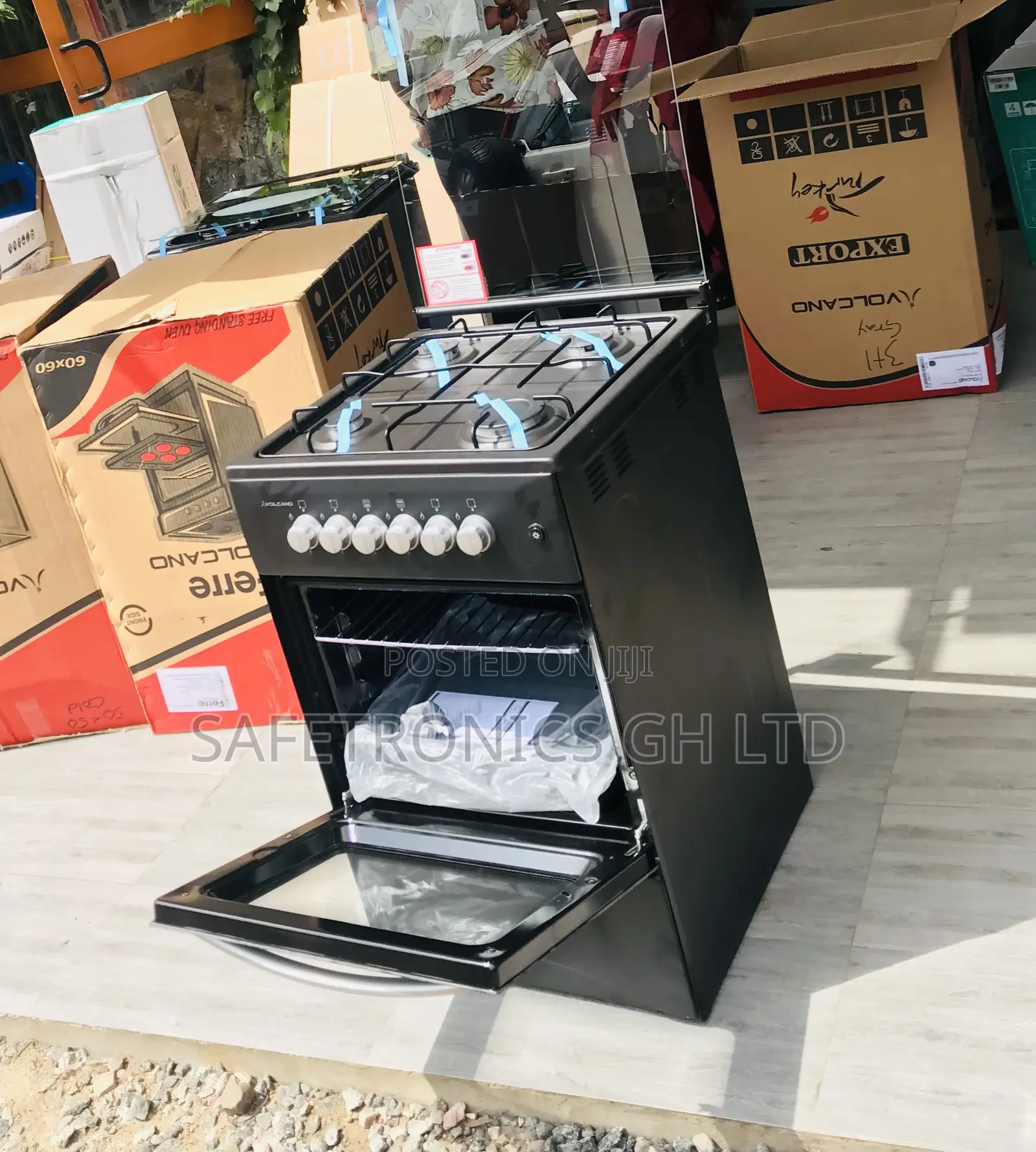 Sealed (Black) Volcano 4 Gas Burner Oven/Grill 