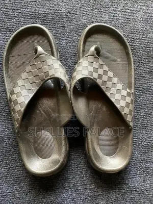 Ultra Soft Unisex Flip Flops Indoors Outdoor Eva Sandals