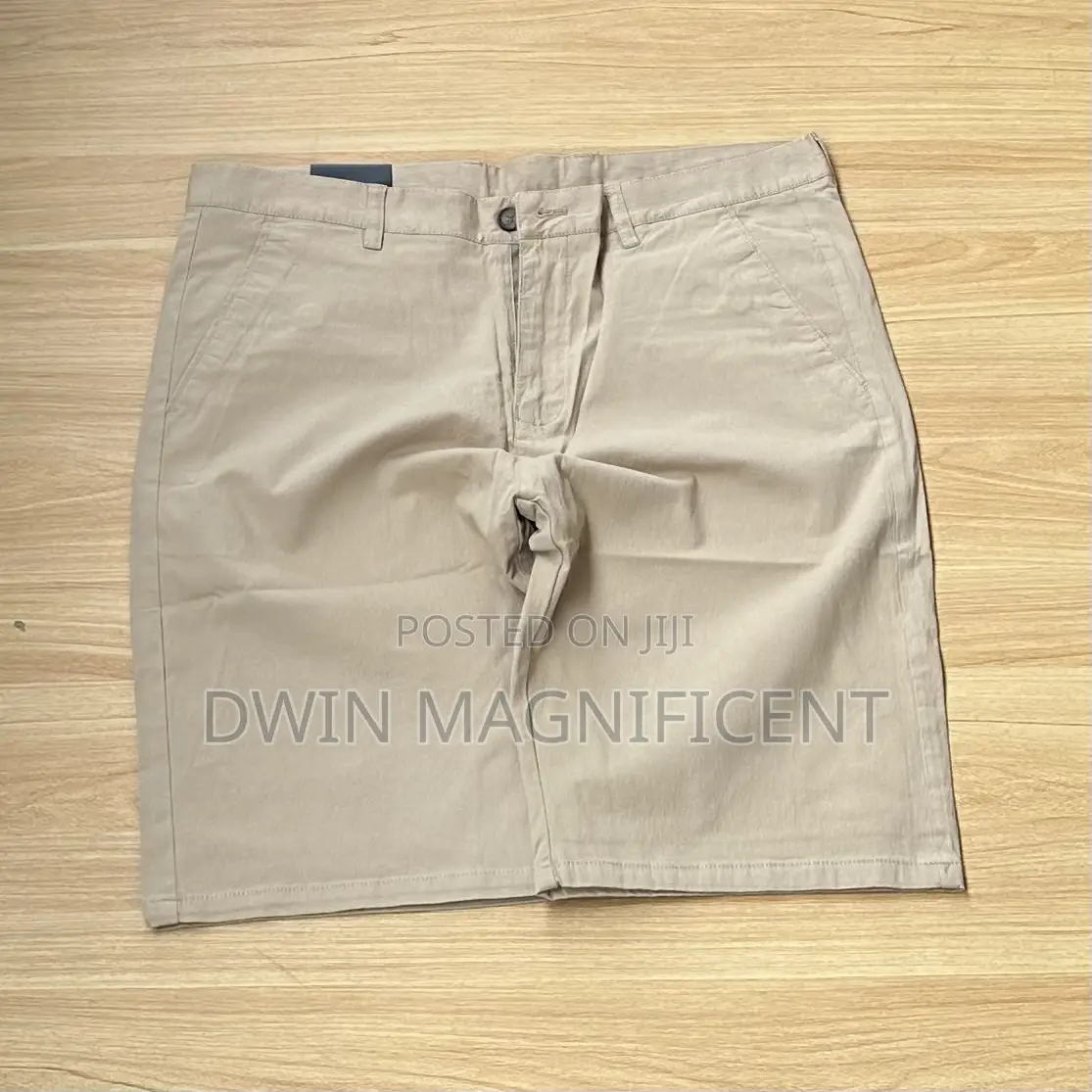Plain Tommy Hilfiger Khaki Shorts