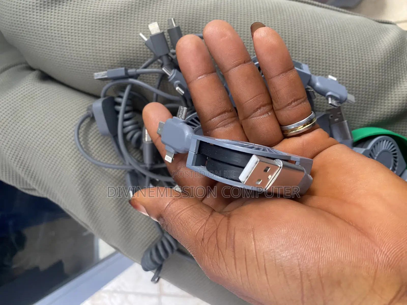 Uk Used 3 in 1 Cable. iPhone,Type C Android