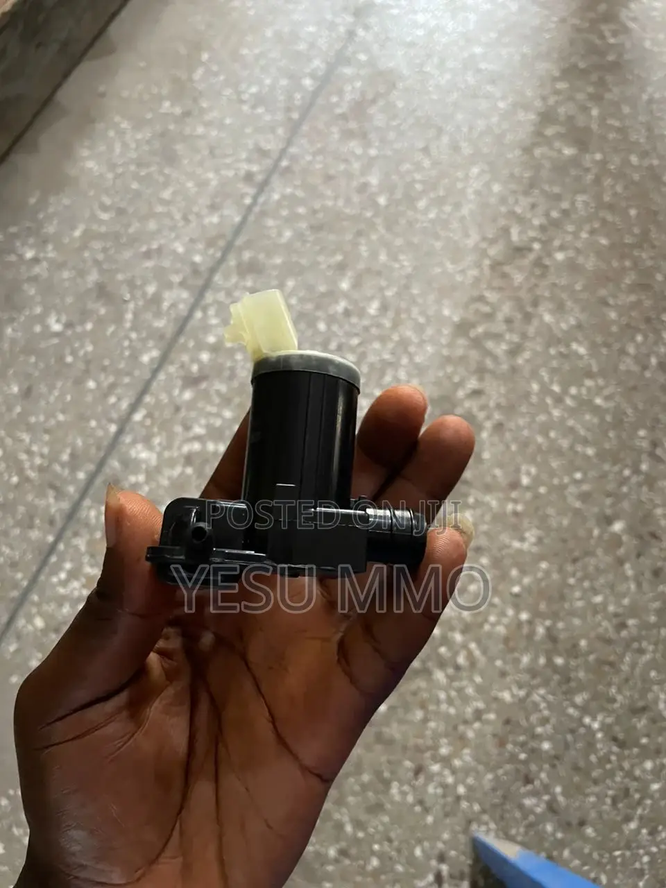 CR-V 17 Washer Bottle Motor