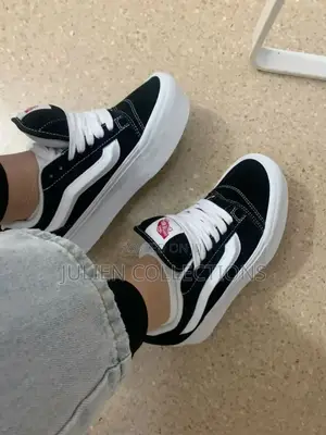 Kun Skool Vans