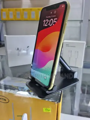 Apple iPhone 11 128 GB Yellow