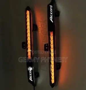 Photo - Honda Accord 2020 Speck Back Bumper Reflector
