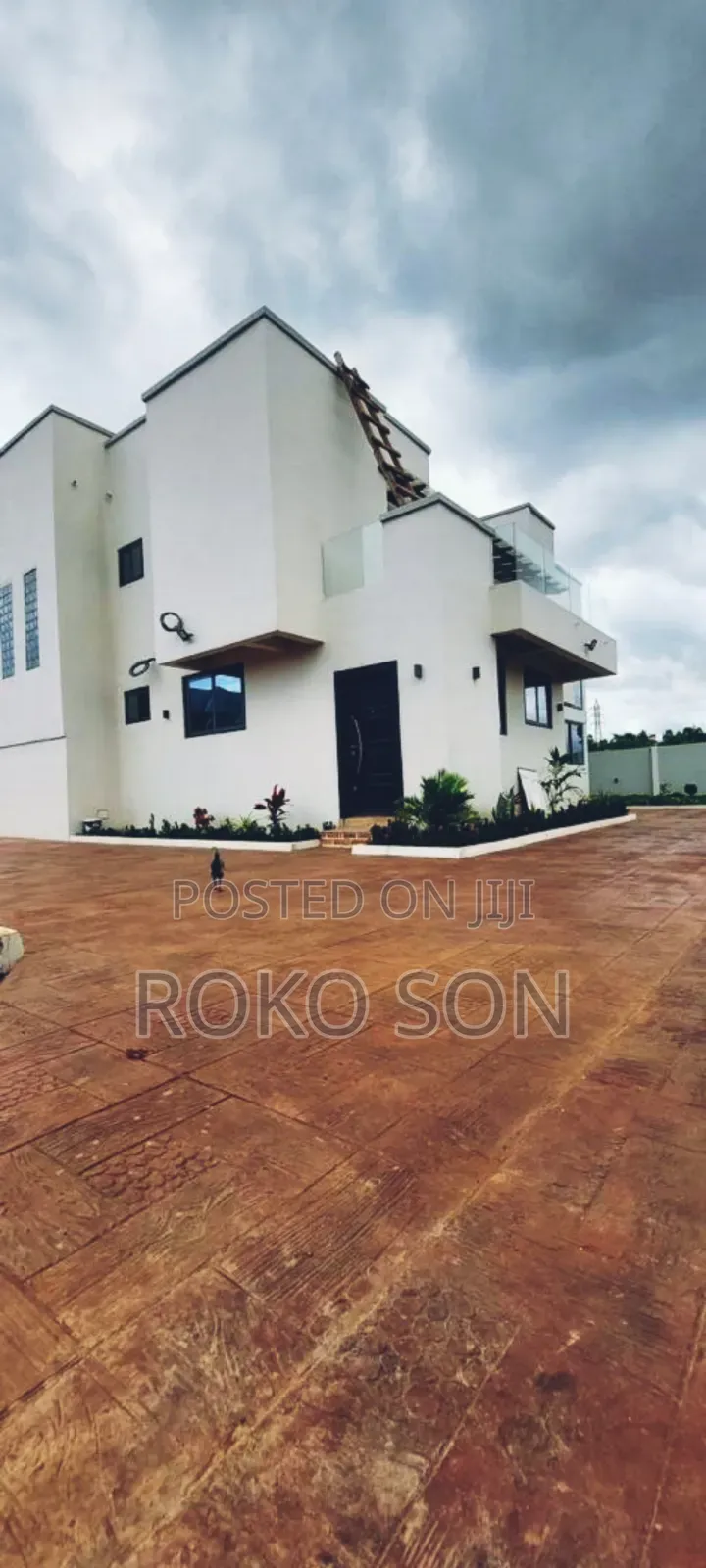 4bdrm Duplex in Dr Roko, East Legon for rent
