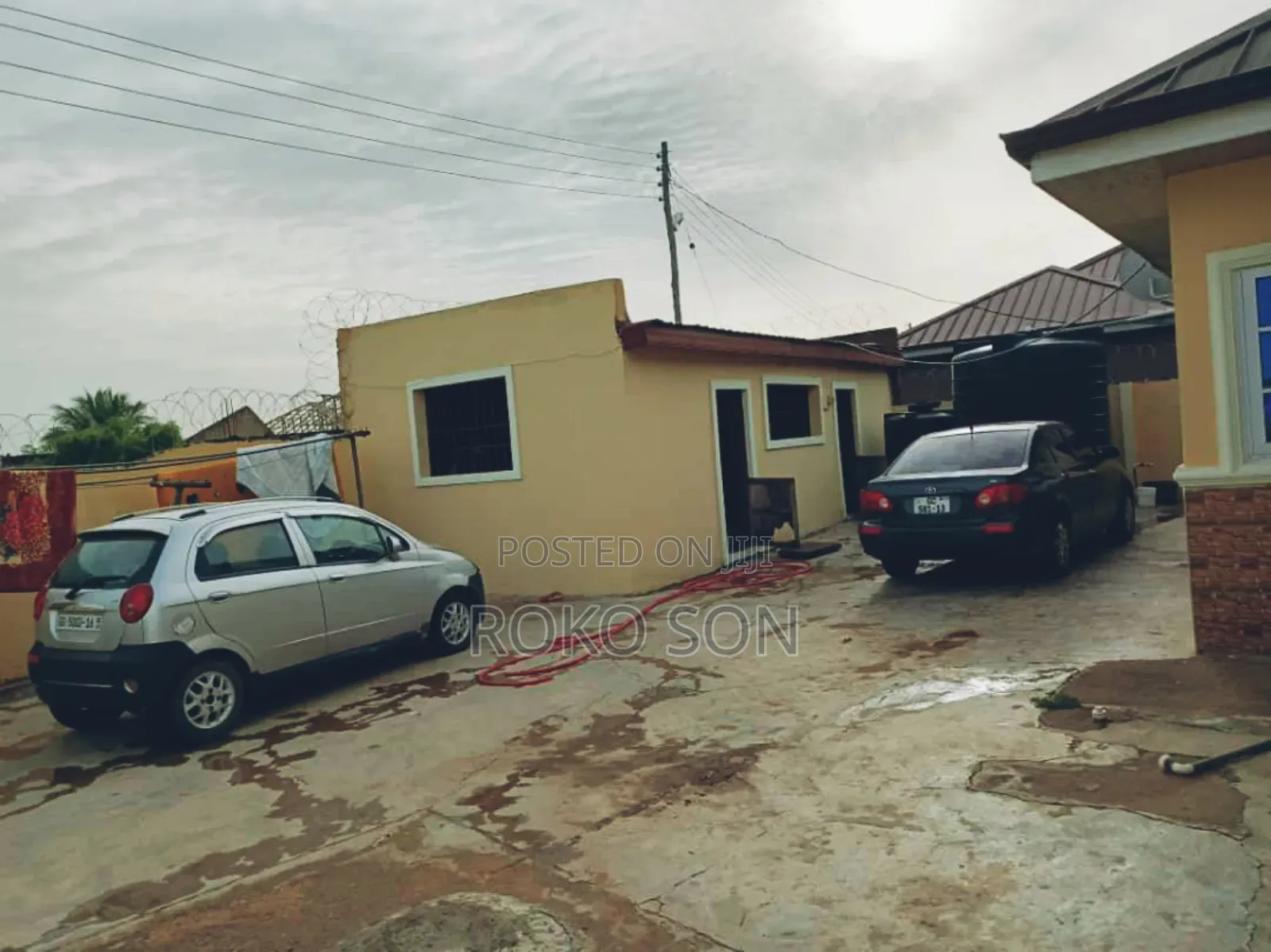 5bdrm House in Dr Roko, Amasaman for sale