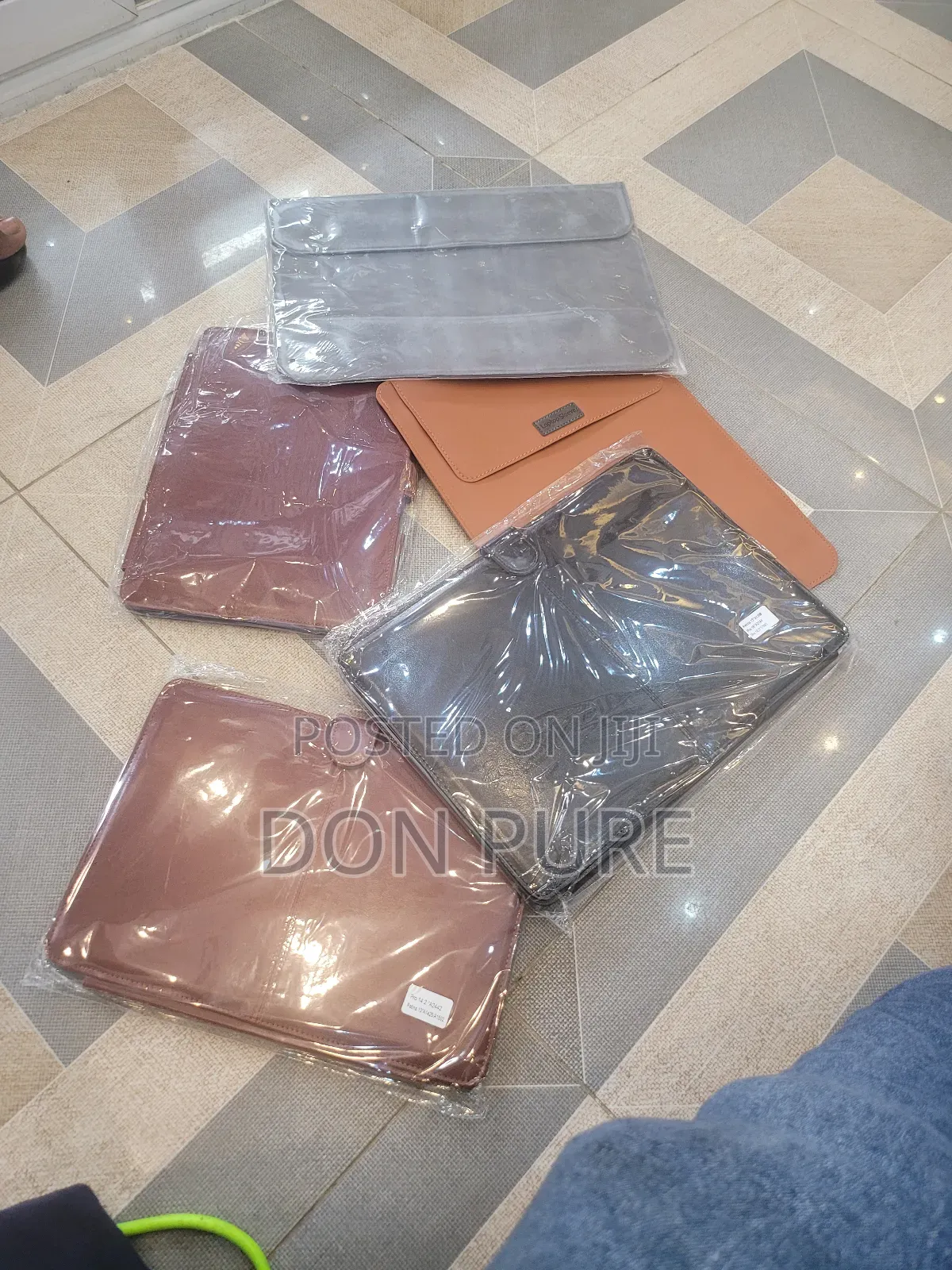 Apple Macbook Leather Bags Available Foresale