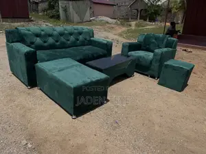 Green Fabric Sofa Set
