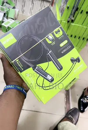 Brand Oraimo Necklace Pro