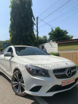 Mercedes-Benz CLA-Class 2016 Off white