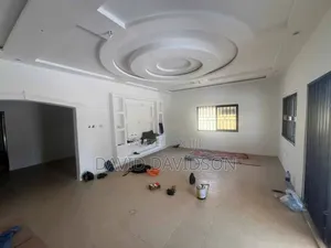 4bdrm Mansion in 4 Bedroom Self, Tema Metropolitan for rent